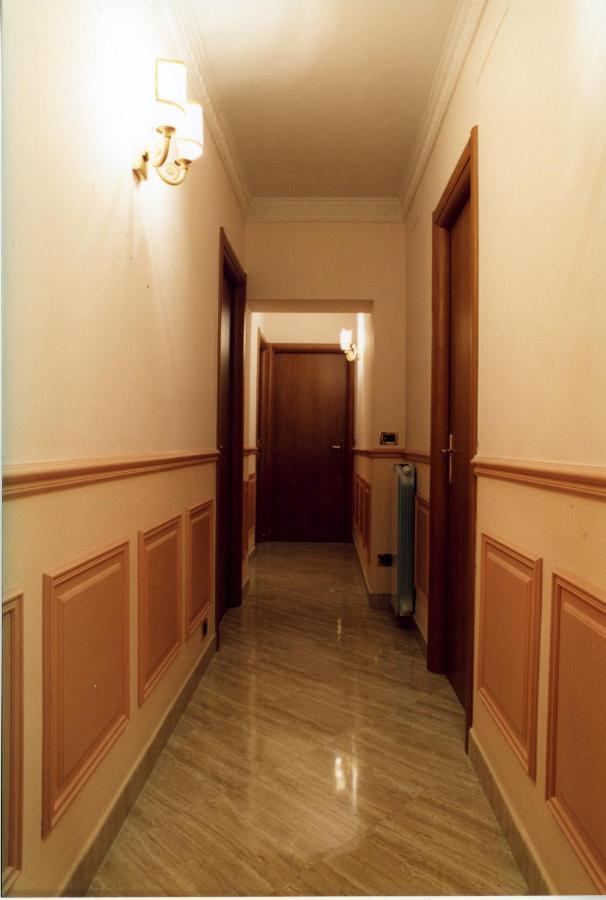 Magic House Hotel Rome Exterior photo